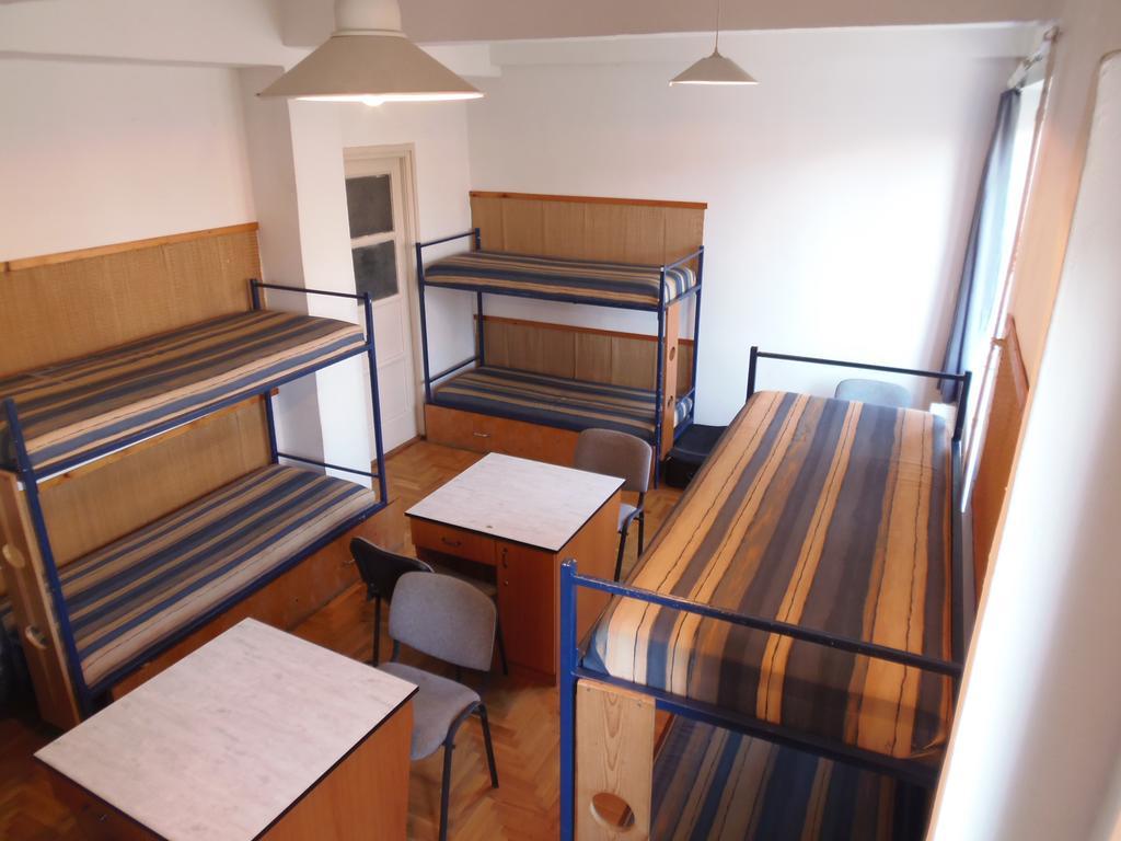 Albergue Season Hill *